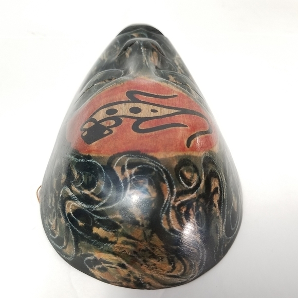 2 Vintage Colorful Handcarved Handpainted Tribal Mask Collectible Wall Decor - Picture 9 of 11